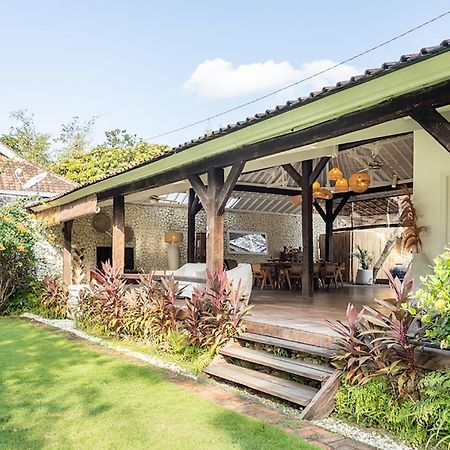 4 Bedroom Villa - Kerobokan Seminyak Buitenkant foto